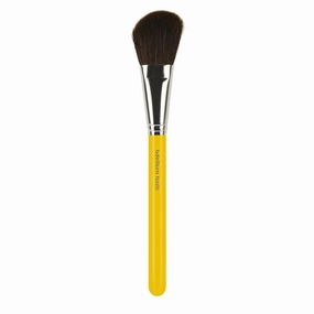 Bdellium Tools Professional Makeup Brush - Studio Series 962 Slanted Blusher - With Mix of Soft Synthetic & Natural Fibers, For Contour & Highlight (Yellow, 1pc)