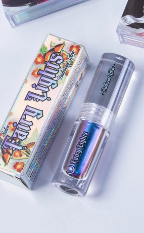 Fairy Lights Iridescent Glow Highlighter | Belladonna