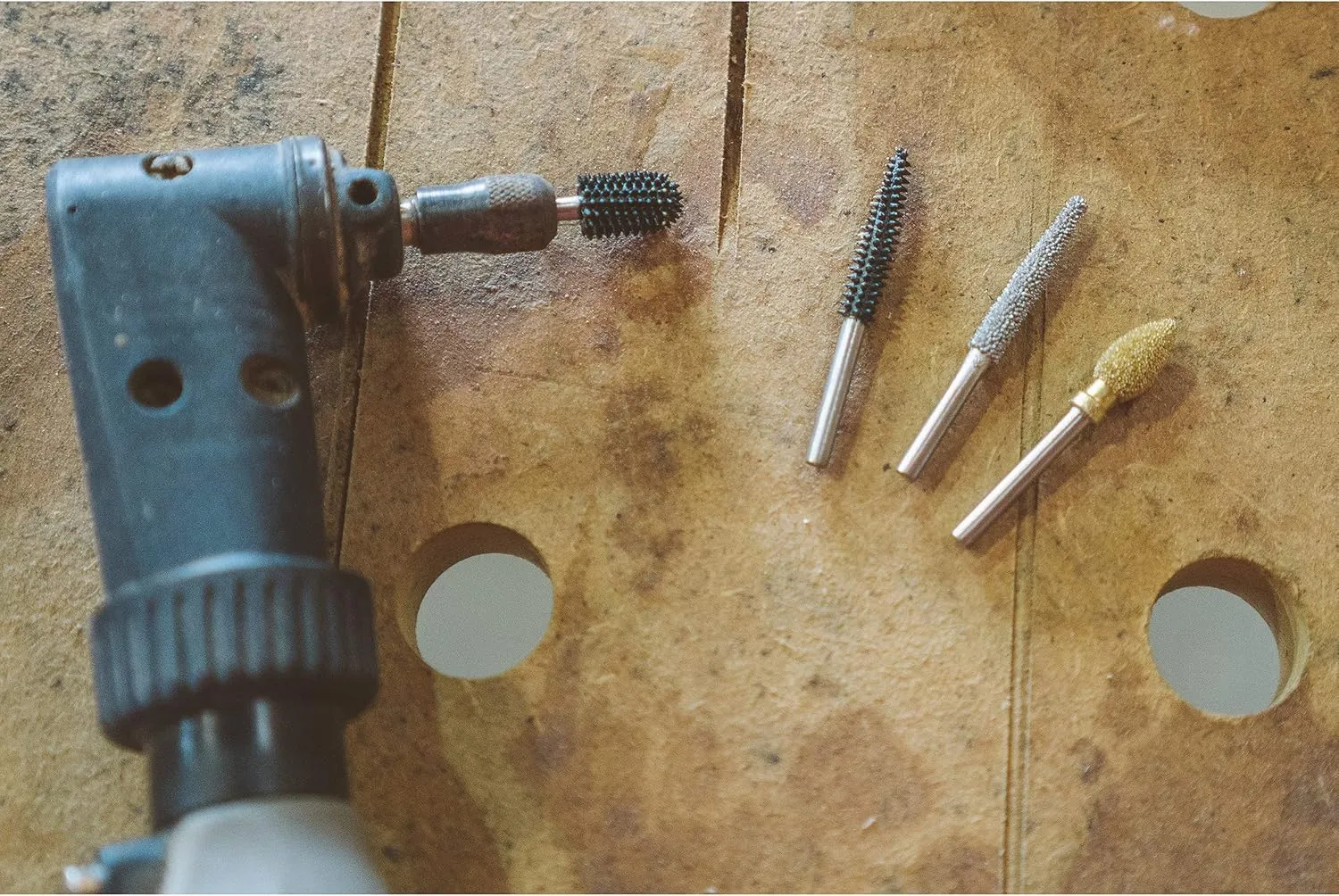 Kutzall Extreme Dove Tail Burr, 1⁄8" Shaft, Very Coarse - Wood Carving Bit for Dremel, Foredom, DeWalt, Milwaukee. Abrasive Tungsten Carbide, 3⁄8" (9.5mm) Dia. X 1⁄2" (12.7mm) Length, DTX-38-EC
