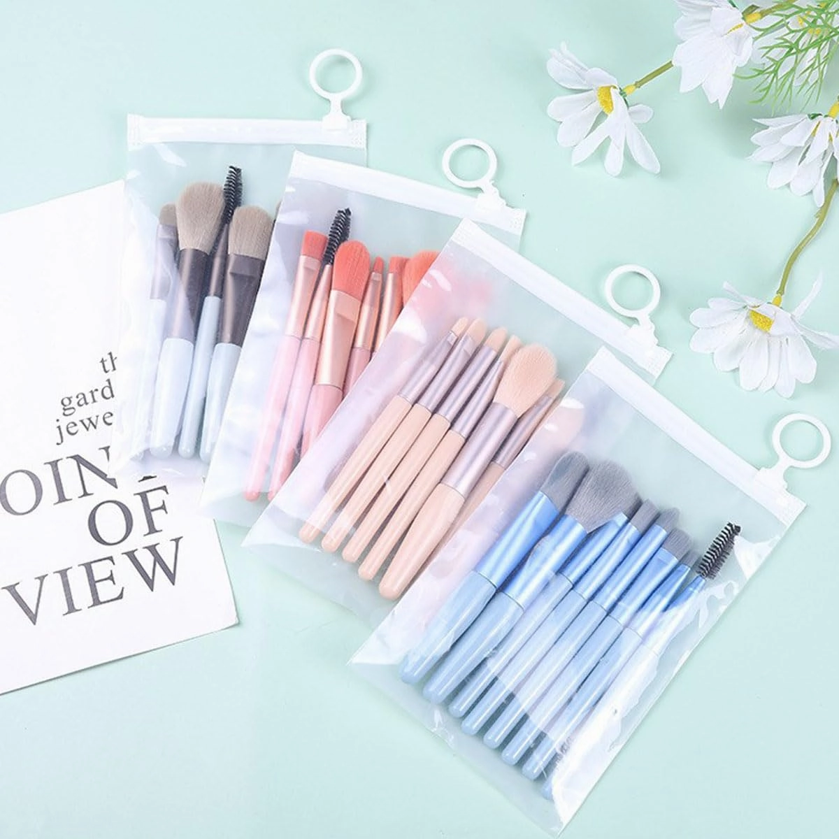 Makeup Brushes 8Pcs Makeup Brush Set Premium Synthetic Powder Foundation Contour Blush Concealer Eye Shadow Blending Liner Make Up Brush Kit (Storage bag,Apricot)