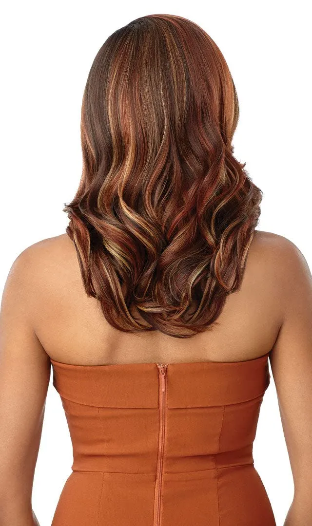 Outre Meltd Hairline Lace Front Wig HD Transparent Redesigned ComfortFit Ear Contour AMANDA (1)