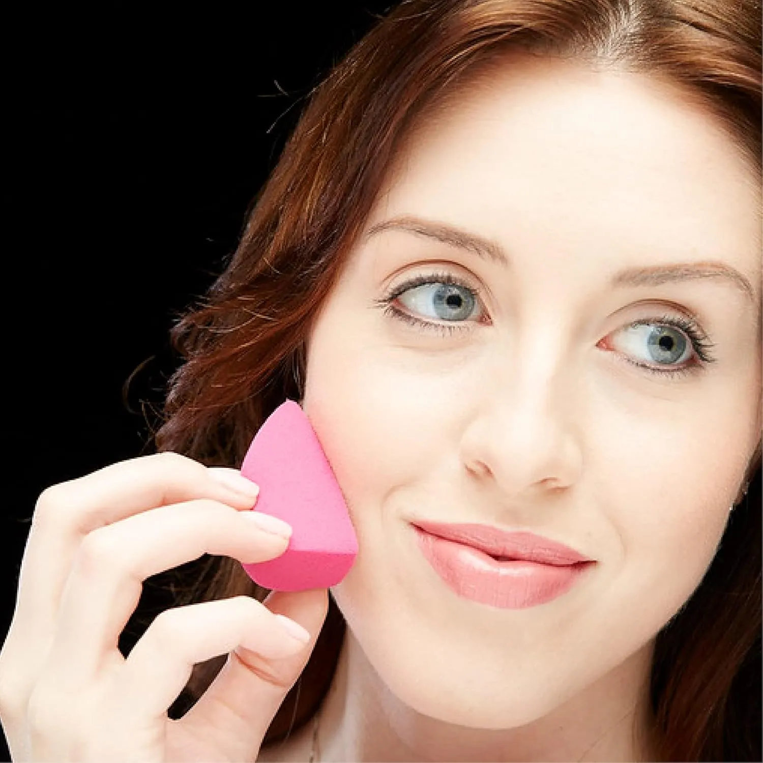 Sigma Beauty 3DHD Makeup Blender | Professional Makeup Sponge with Angled Edges | Prime, Conceal, Sculpt & Highlight | Vegan, Cruelty Free, Black